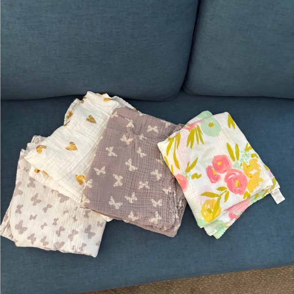 Set of 4 Baby Muslin Swaddle Blankets